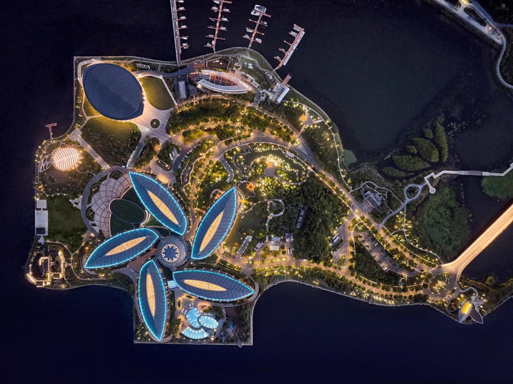 Intercontinental Shanghai Harbour City By Ihg Nanhui Bagian luar foto