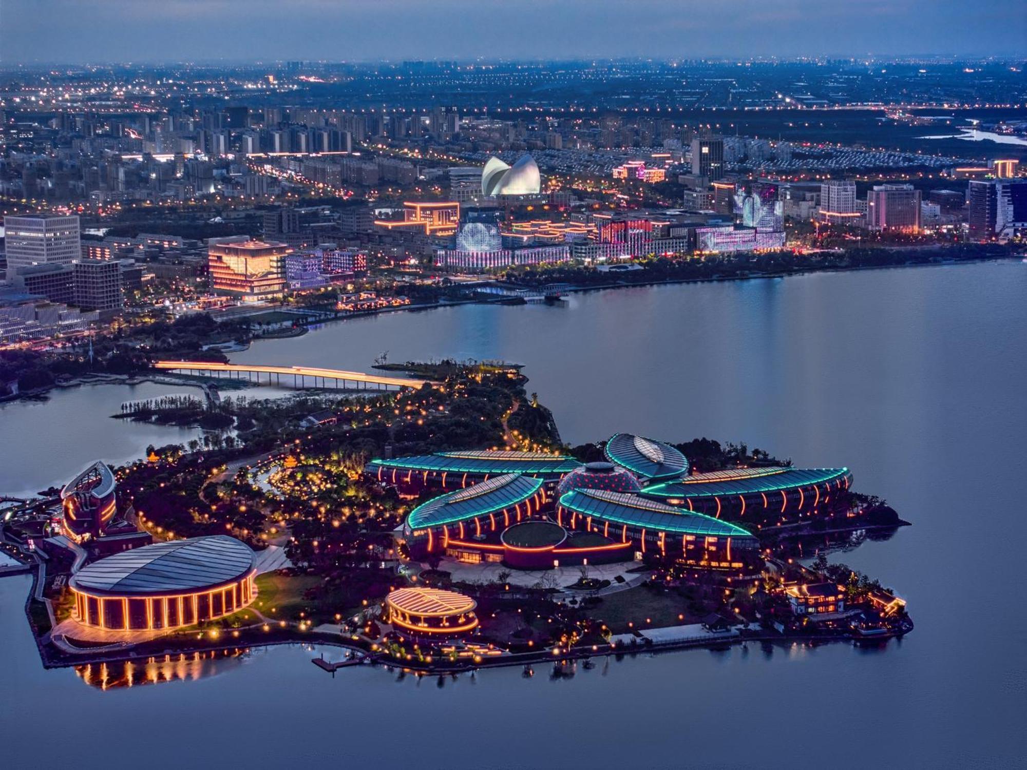 Intercontinental Shanghai Harbour City By Ihg Nanhui Bagian luar foto