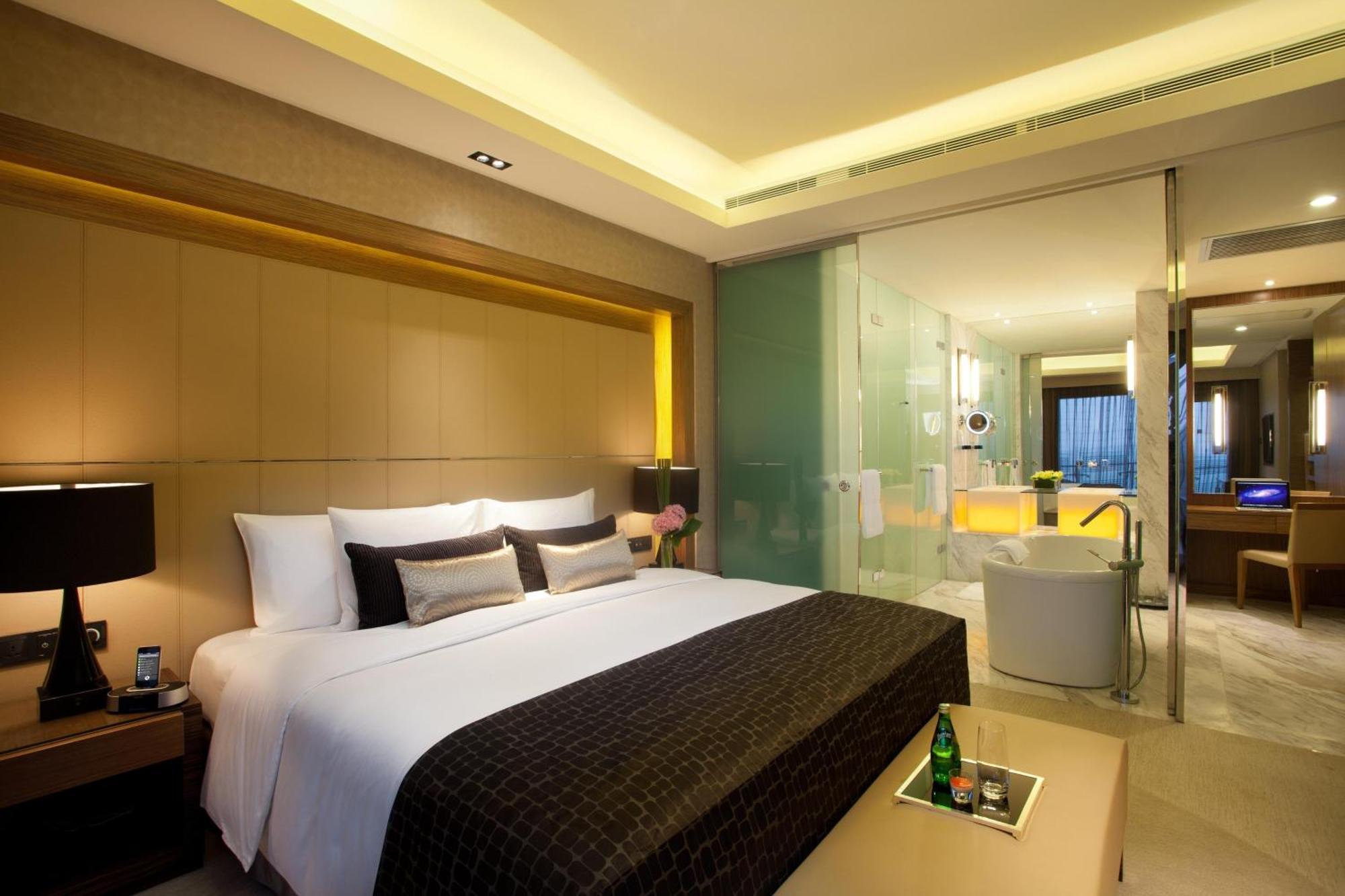 Intercontinental Shanghai Harbour City By Ihg Nanhui Bagian luar foto